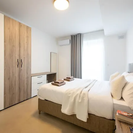 The Valley Collection - B7